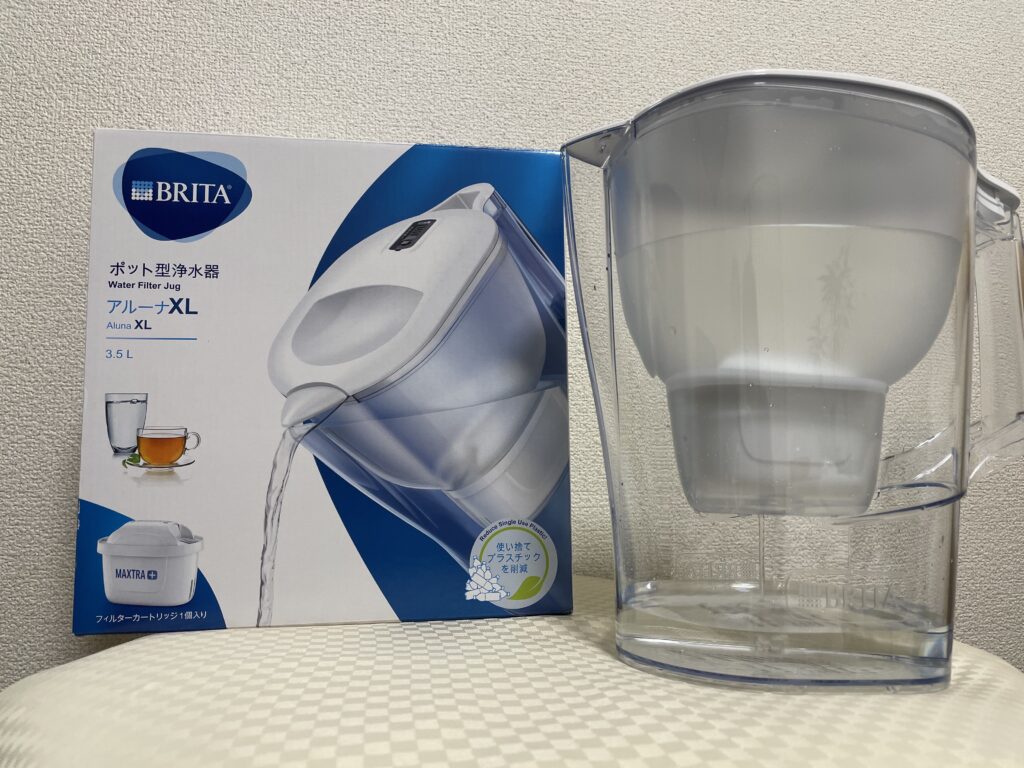 BRITA Aluna Water Filter Jug 3.5 L Water Cleaner Pitcher Includes 1 MAXTRA+  Filter Cartridge Purification Filter White Colour